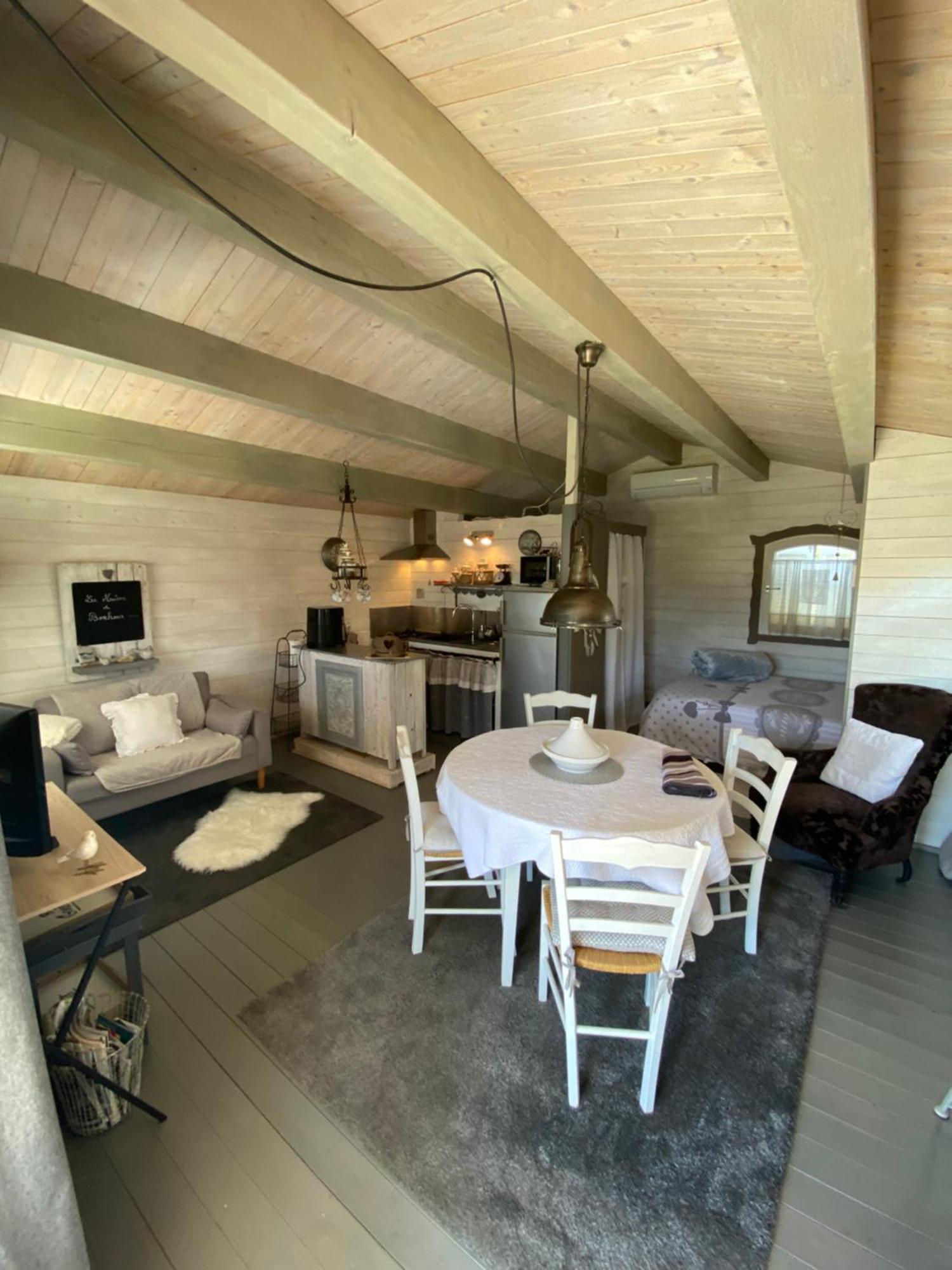 Chalet De Charme Aniane Exterior photo